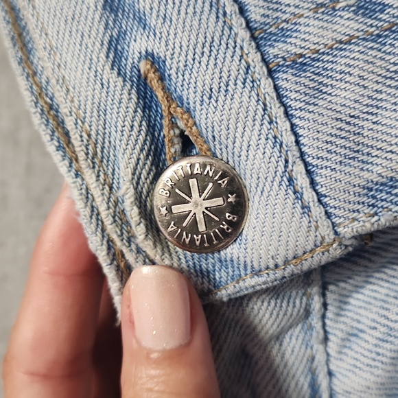 Vintage Brittania Light Wash Denim High Rise Tapered Leg Baggy "Mom" Jeans - Picture 12 of 17